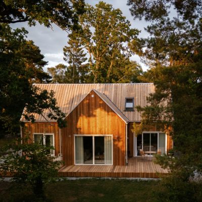 Arkitektritat 1,5-plans hus i modern stil